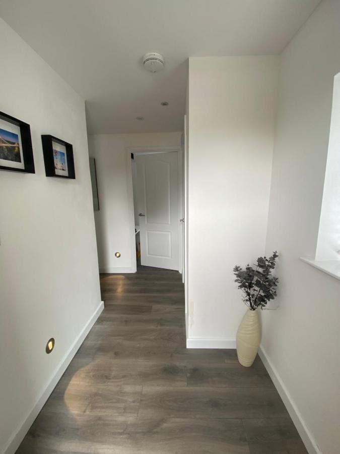 Modern 2 Bedroom Apartment, With Car Parking. Bitton Экстерьер фото