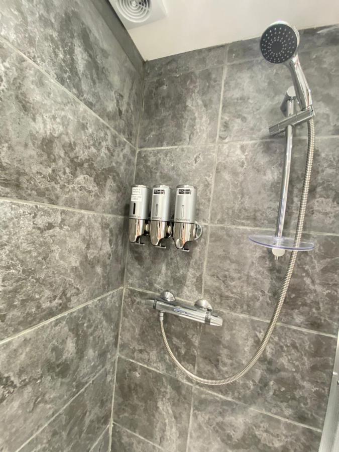 Modern 2 Bedroom Apartment, With Car Parking. Bitton Экстерьер фото